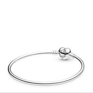 Pandora Jewelry - MOMENTS SILVER BANGLE BRACELET, HEART CLASP SIlver Pandora Jewelry - MOMENTS SILVER BANGLE BRACELET, HEART CLASP SIlver